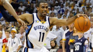 The Grizzlies and Thunder are tied at one game apiece in the Western Conference semifinals. The Grizzlies are 5 point favorites at home in game 3 Saturday.  