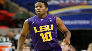 LSU is a 2.5 point home favorite over Tennessee Tuesday in the SEC opener for both schools. 