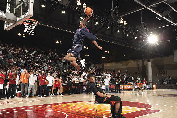 James-White-2009-D-League-Dunk-Contest